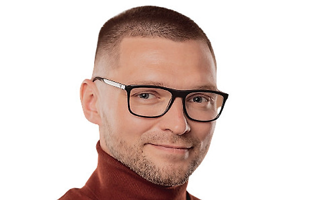 Смоляков Артем Владимирович